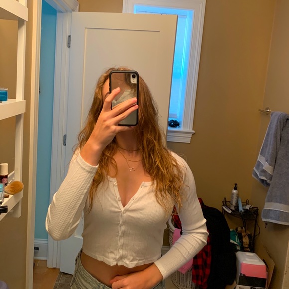 White Brandy Melville Zelly top - Picture 1 of 4